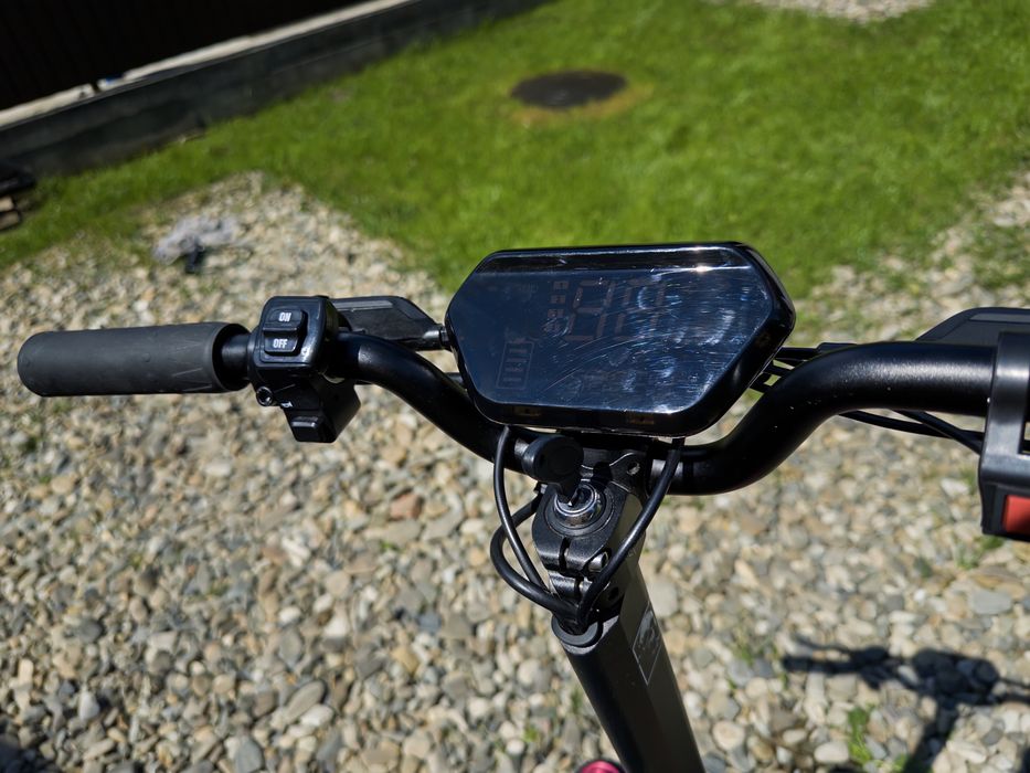 продам електросамокат Crosser Rocket 11