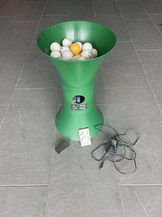 Máquina Lança-Bolas Ping Pong JOOLA TT Buddy V300 + 40 Bolas