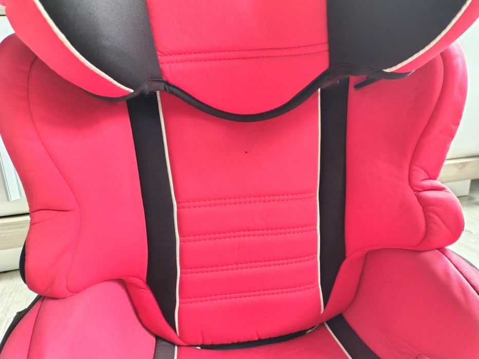 Fotelik samochodowy dziecięcy Scuderia Ferrari