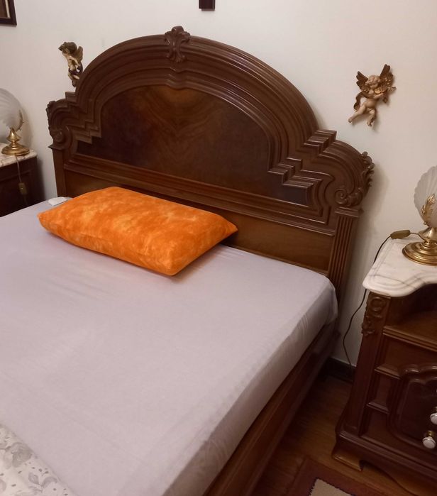 Mobília de quarto antiga