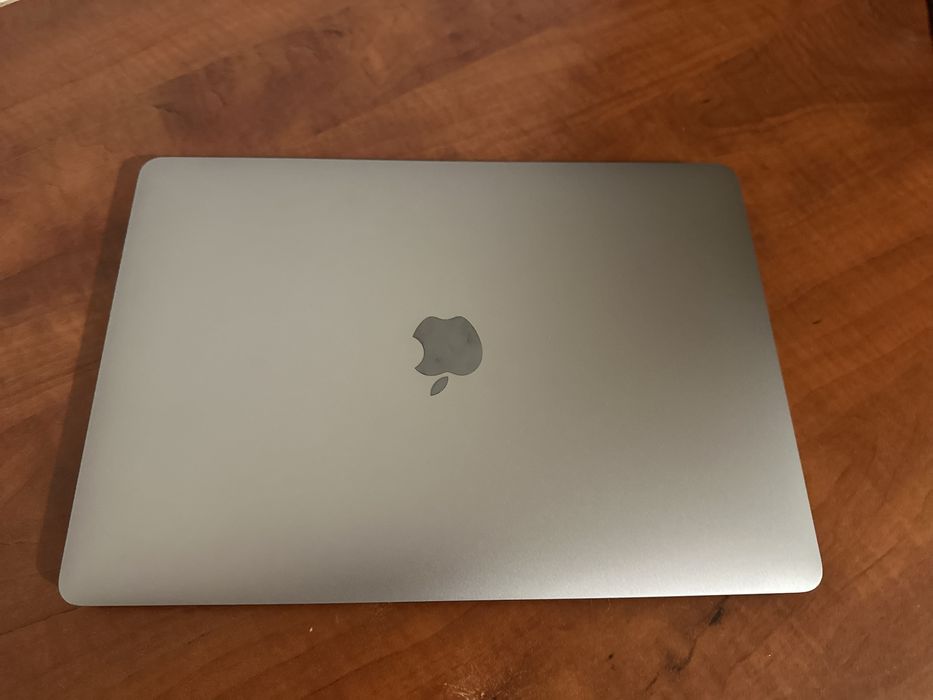 MacBook Pro 2018 13, 8/256, 112 циклів — стан нового macbook