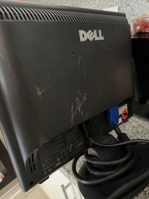 2 Monitores/ecrãs de computador