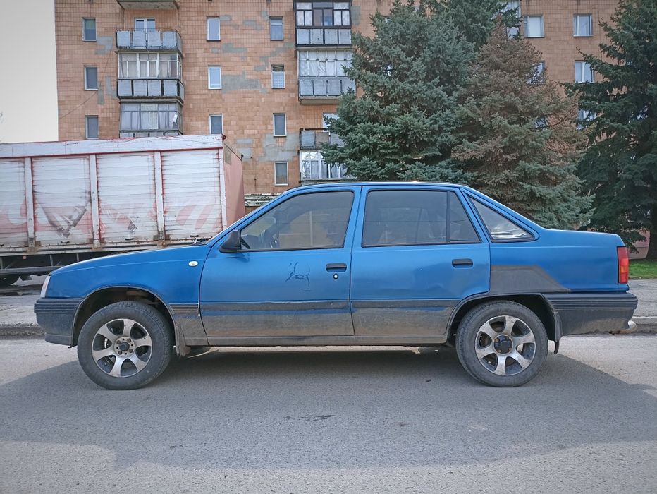 Opel Kadett E (C16NZ)