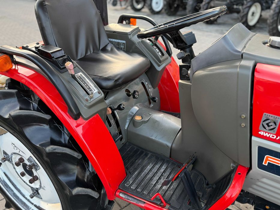 японський трактор/ міні трактор YANMAR F200 + фреза