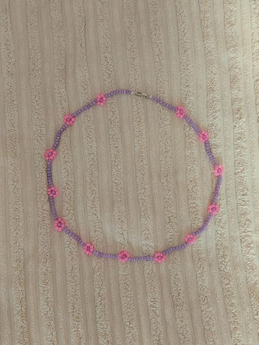Naszyjnik z koralików z kwiatuszkami y2k