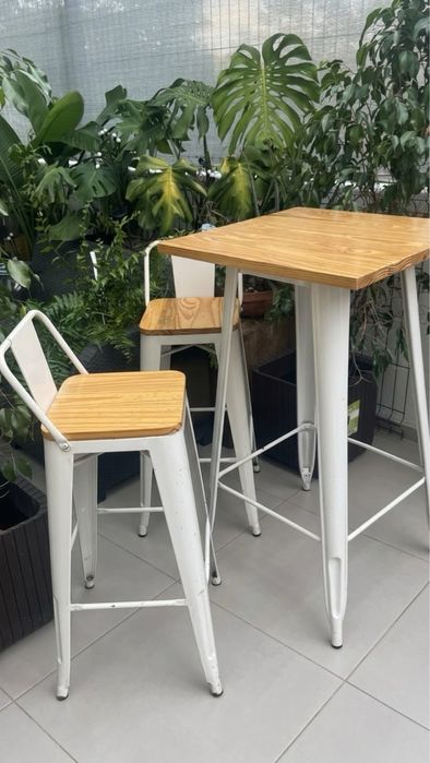 Conjunto de Mesa de Bar Alta e 2 Bancos Estilo Industrial - Design Moderno e Confortável