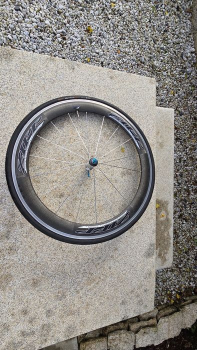 Zipp 404 Speed weapon Frente