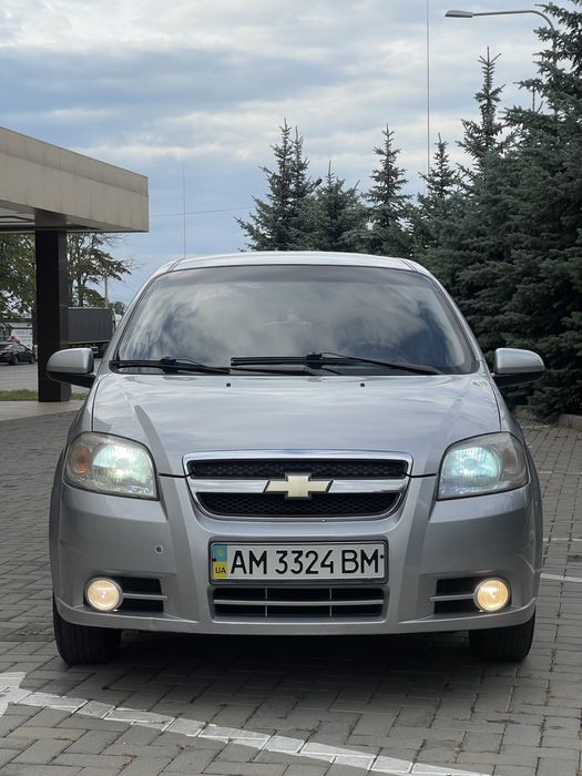 Chevrolet Aveo 1.5 автомат газ/бензин T250