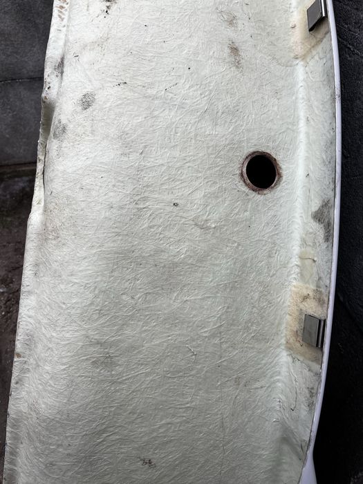 Wanna narożna z maskownicą