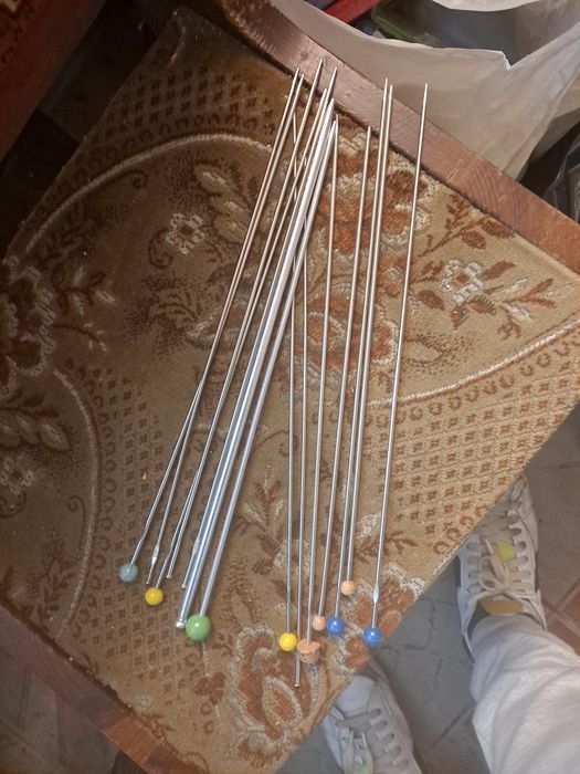 Stare rzeczy prl(dewocjonalja,kalkulator, druty)