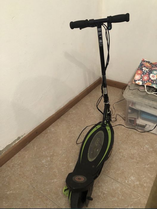 Trotineta Elétrica RAZOR