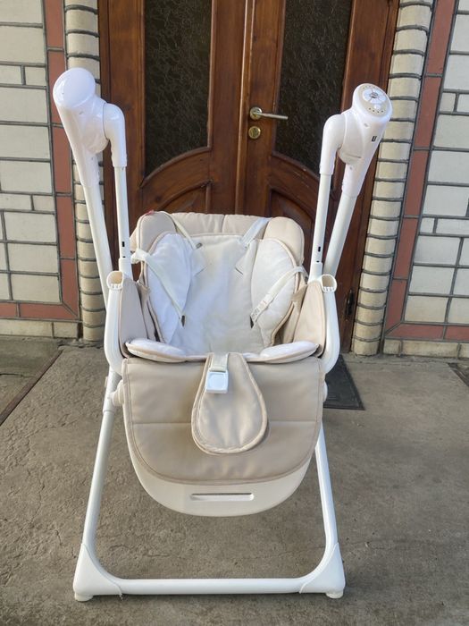Стільчик для годування (качалка Carrello Triumph Cream Beige