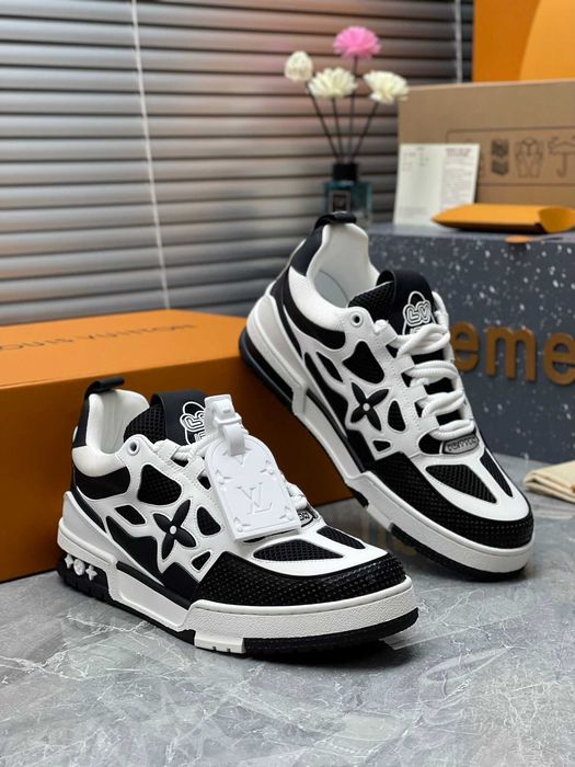 Louis Vuitton LV Skate Sneaker Marine White Black r.39