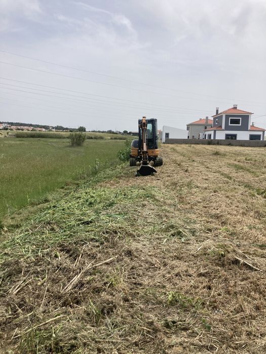 Limpezas terrenos, demoliçoes e escavaçoes