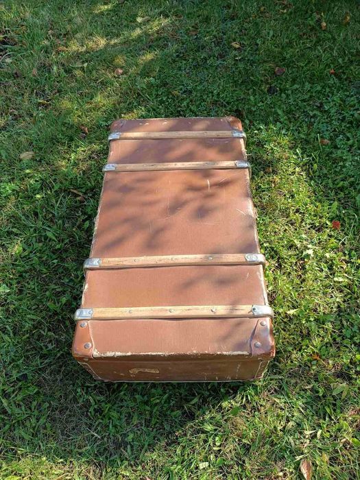 Чемодан вінтажний