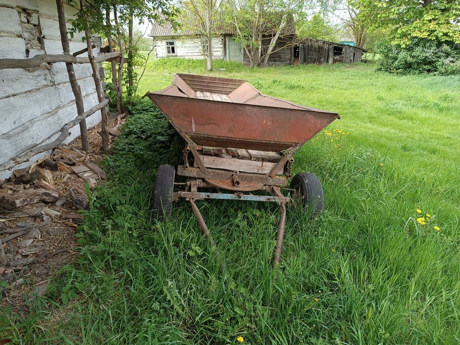 Лавета, віз, причеп до трактора