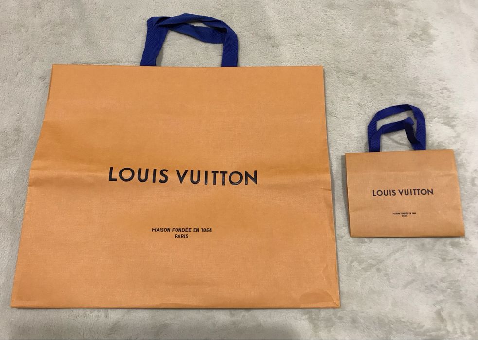 Dior разная фурнитура