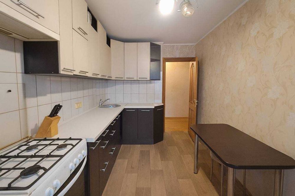 Продаж 4кімнатної квартири р-н Рокосовського Сертифікат