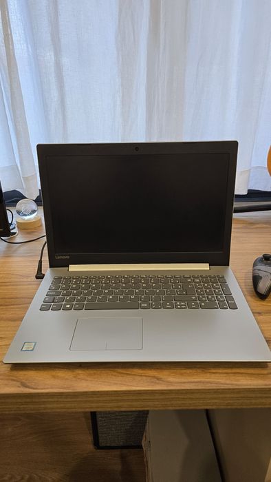 Portátil lenovo i3