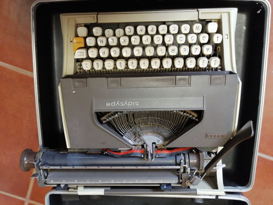 Máquina escrever antiga