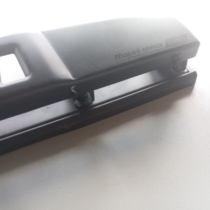 Vendo furador de 4 furos para folhas  papel