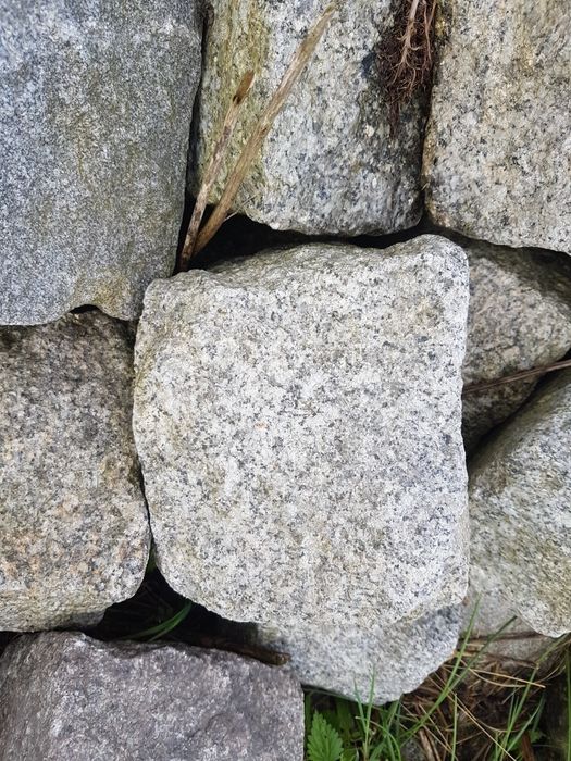 Kostka granitowa