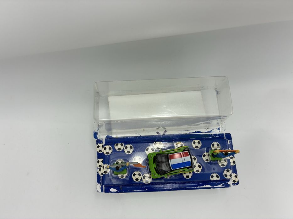 Siku Smart Fortwo 4933 Voetbal smart Nederland w skali 1:50