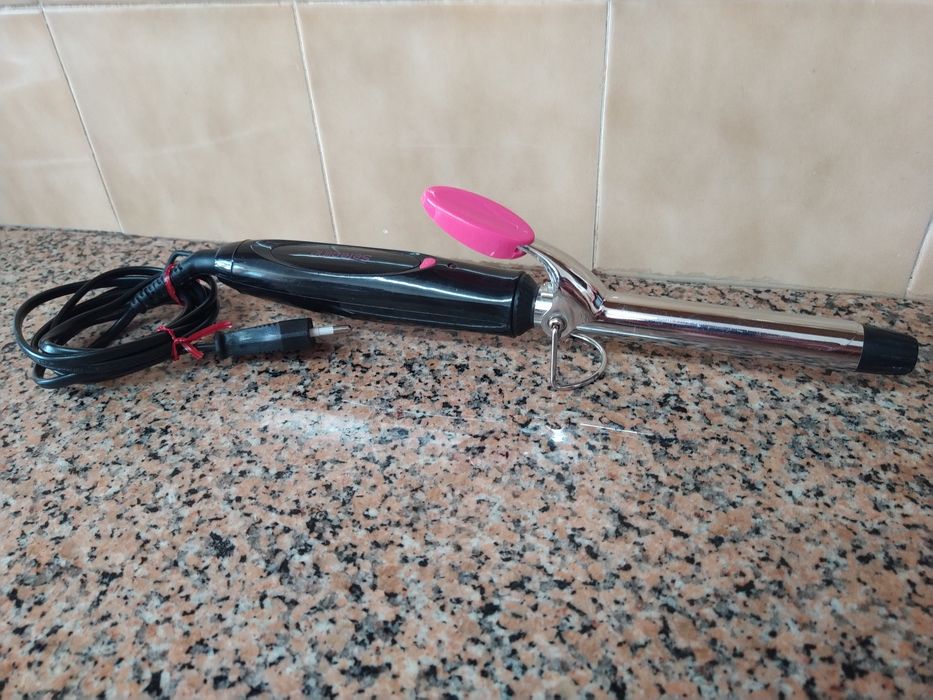 Modelador Tenacilha de cachos cabelo cabeleireiro casa quarto vivenda.