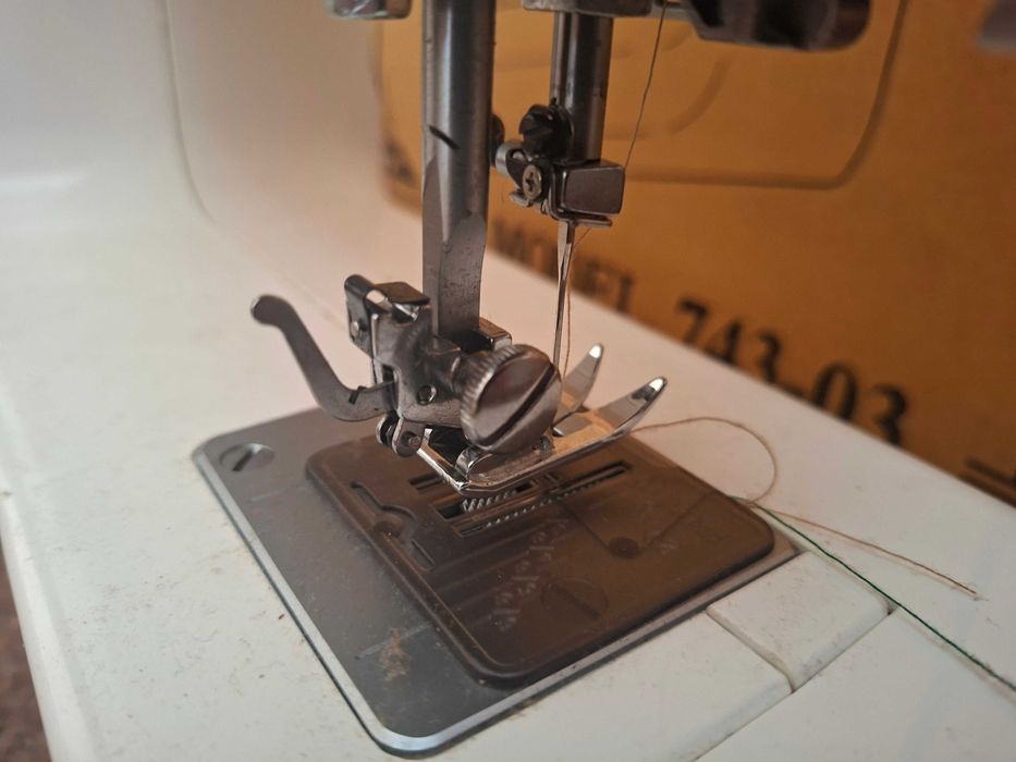 Швейна машинка Janome model 743-03