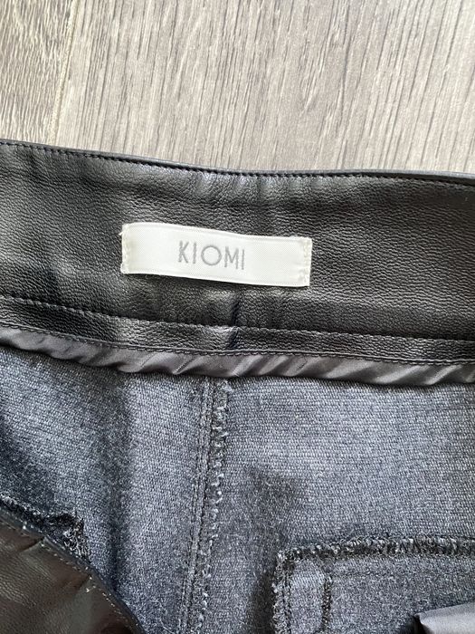 Кюлоти з шкірзамінника бренду Kiomi