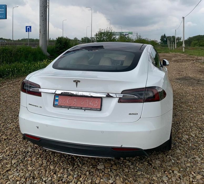 Продам Tesla model S
