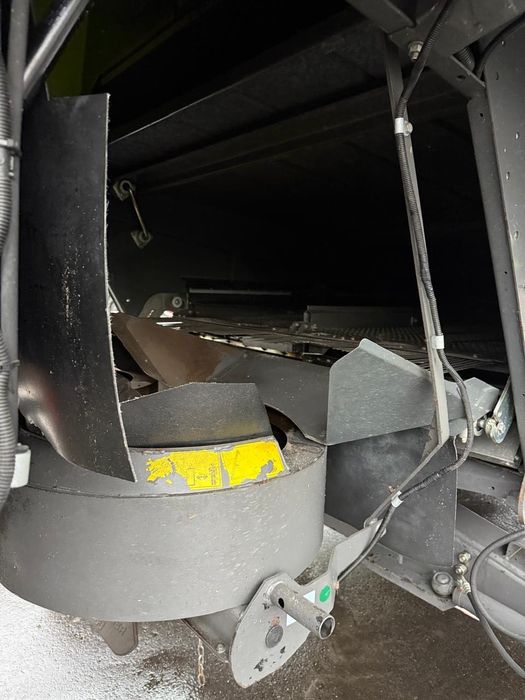 CLAAS Lexion 580 2009 р.в. + жатка V900 зернозбиральний комбайн