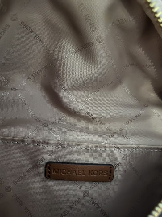 Michael Kors Erin torebka nerka saszetka monogram vanilia beżowa