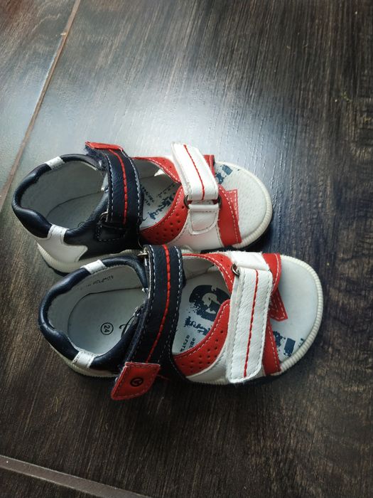 Сандалики дитячі, босоніжки дитячі