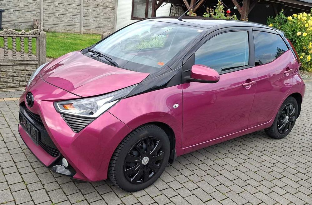 Toyota Aygo carplay, tablet , kamera cofania