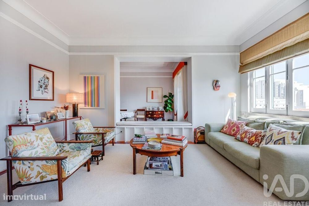 Apartamento T3 em Avenidas Novas de 200 m2
