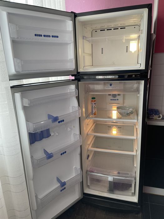 Холодильник Whirlpool tropical