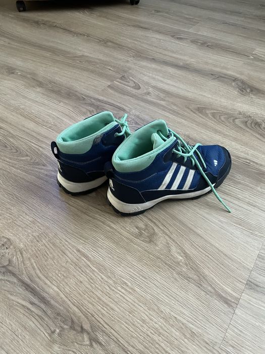 ботинки adidas …..