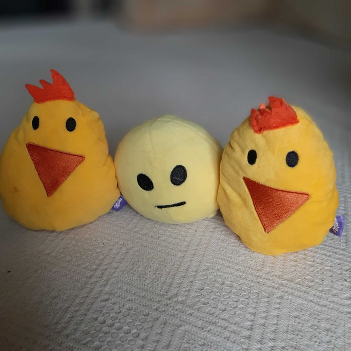 Іграшки м'які ципи та смайл