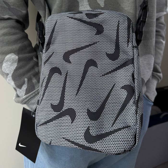 Сумка через плече Nike monogram месенджер найк бананка