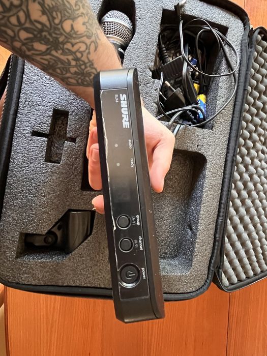 SURE BLX Wireless vocal mikrofon bezprzewodowy (BLX4 + SM58)