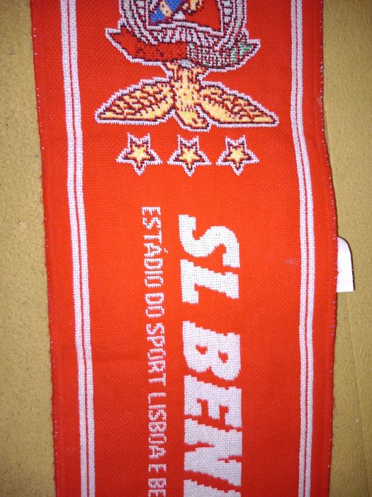 Vendo cachecol do SPORT LISBOA BENFICA