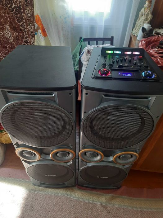 Великі мощні колонки