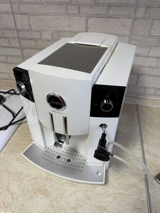 Кавомашина Jura impressa C5