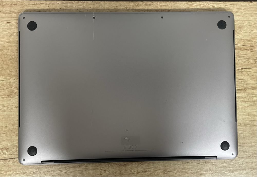 MacBook 15 Pro A1990 i7 SSD 256 озп 16