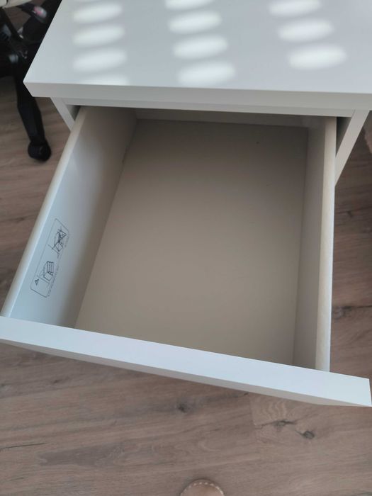 Mesa de cabeceira malm ikea