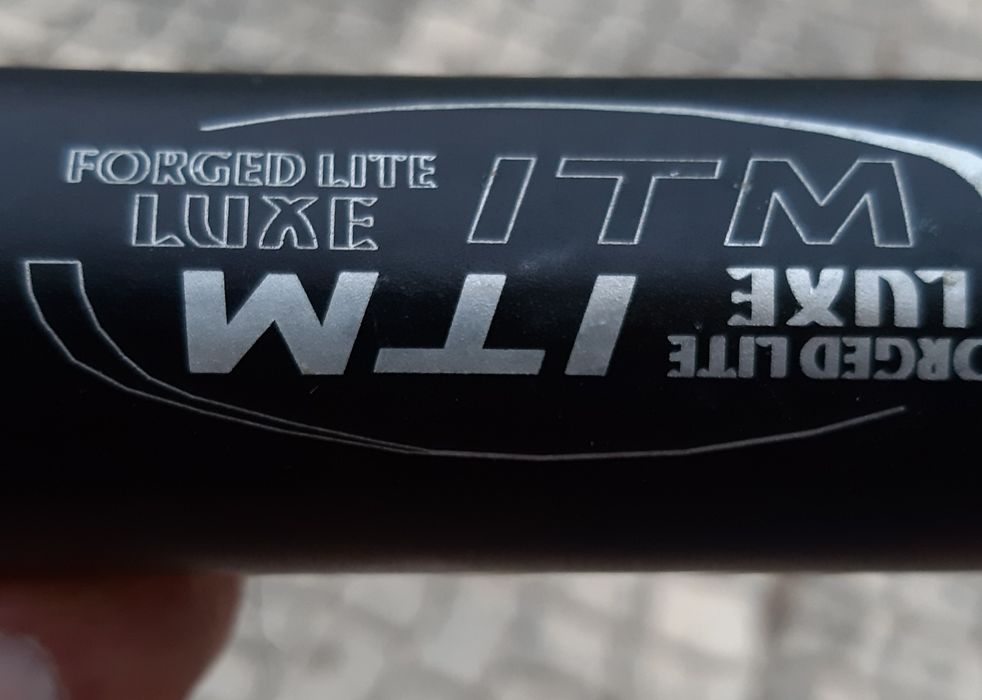 1 espigâo e 3 avanços para bicicleta