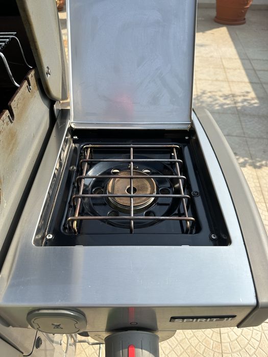 Churrasqueira WEBER SPIRIT II E-320 GBS