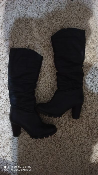 Шкіряні зимові чоботи на каблуку