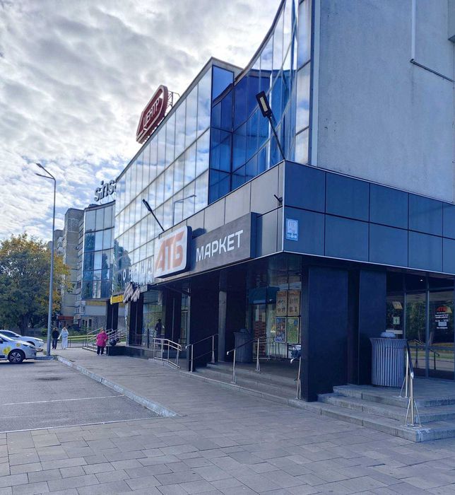 Оренда 2 кімн на Героїв України,17